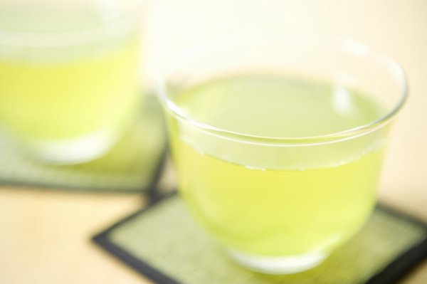 Drink chicken essence to supplement your body when it is cold. Who should not pay attention to it!