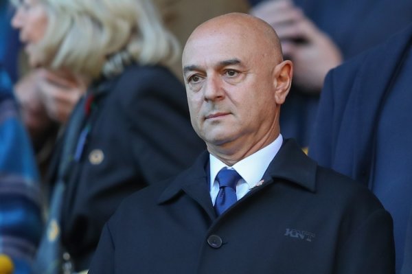 Tottenham CEO: Tottenham is operating normally after Levi leaves office, and the Lewis family has no intention of selling the club